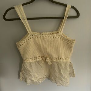Crotchet Top Cream with lace detail